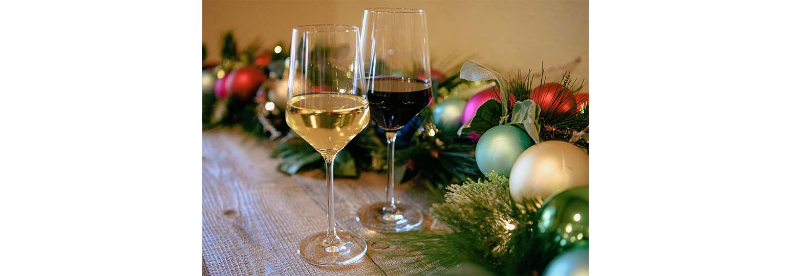 holiday wine glasses